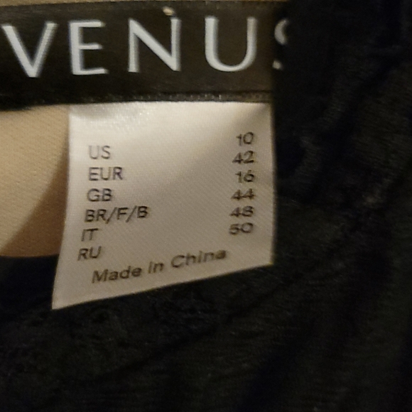 Bld with nude inner lining. - Picture 5 of 5